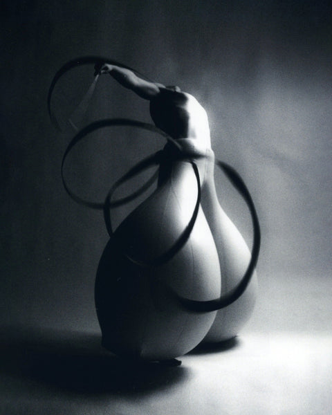 Fashion and Self-Expression: How HARRI Redefines the Body Through Sculptural Design